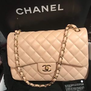 Chanel Classic Jumbo in beige color (lambskin)
